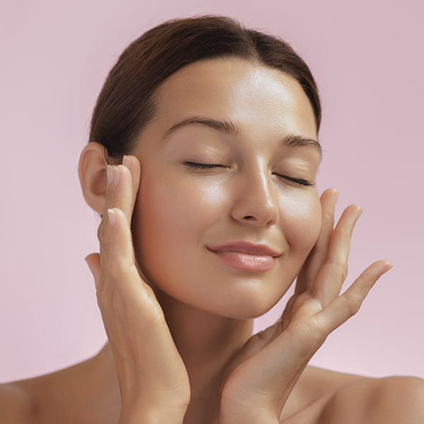 Transform Your Skin with New Jersey Mesotherapy and Hydraneedle Hydraneedle mesotherapy session for firmer, youthful skin in New Jersey